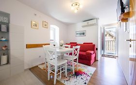 Apartments Karoca